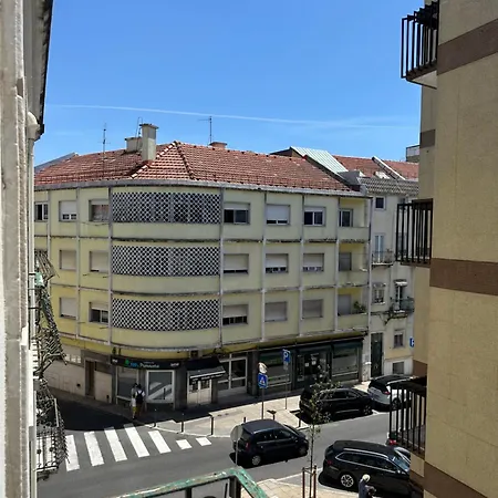 Гостевой дом Garden Campo De Ourique - *