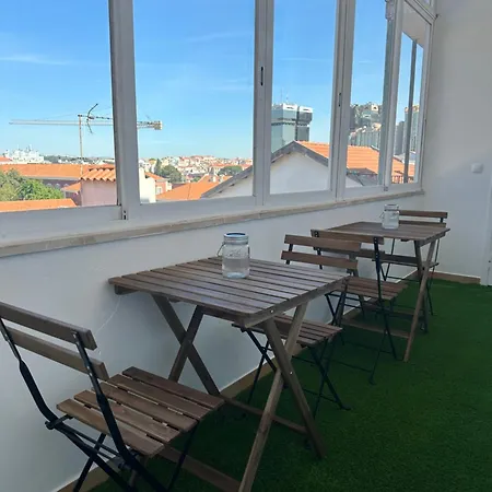 ゲストハウス Garden Campo De Ourique - リスボン