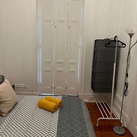 Garden Campo De Ourique - בית הארחה