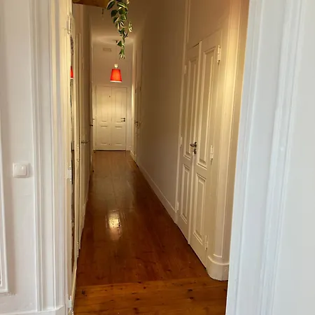 Garden Campo De Ourique - בית הארחה ליסבון