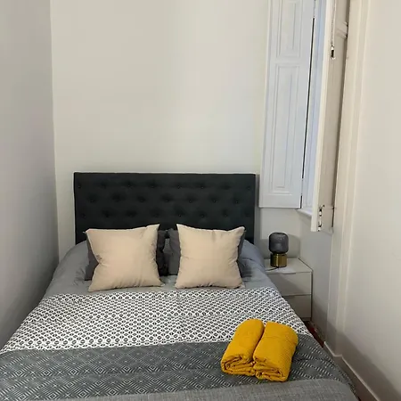 Garden Campo De Ourique - בית הארחה *